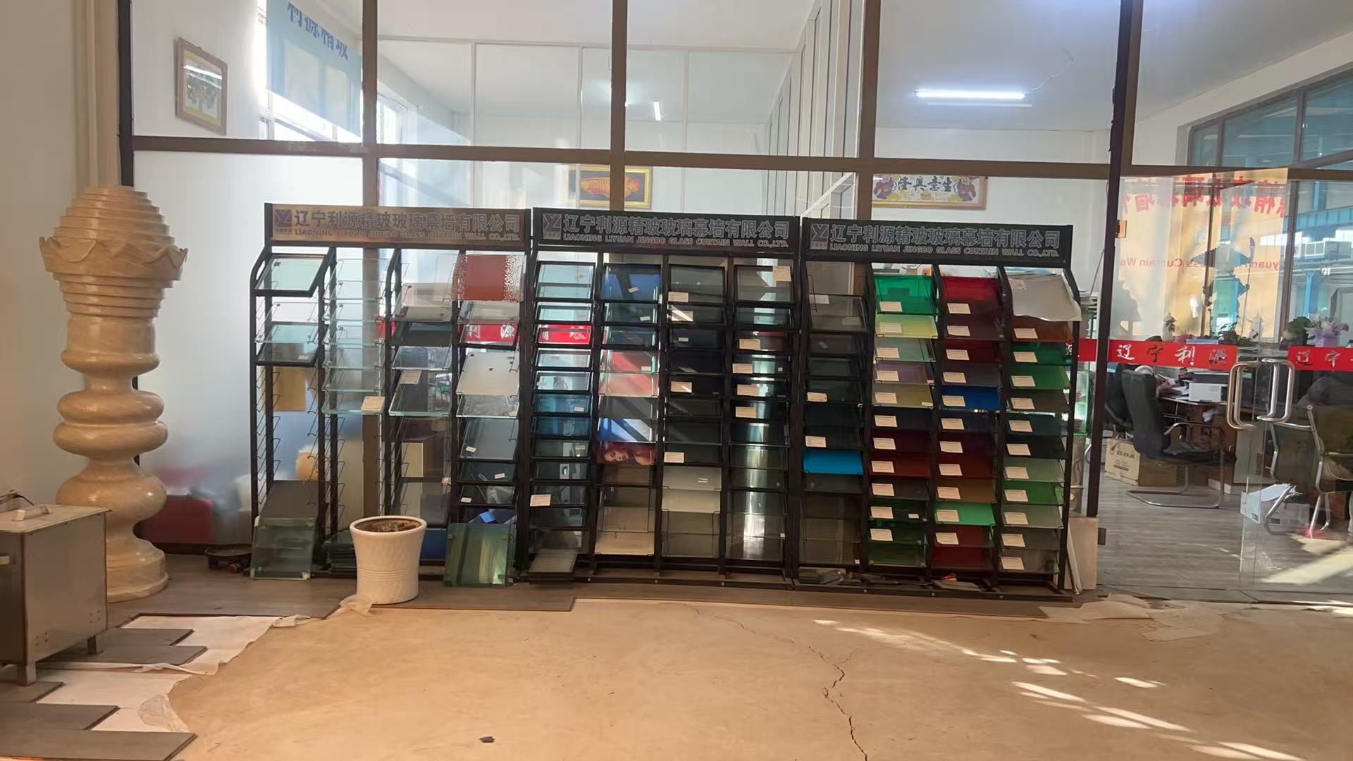 阳江市工程玻璃批量采购夹胶玻璃 - 价格